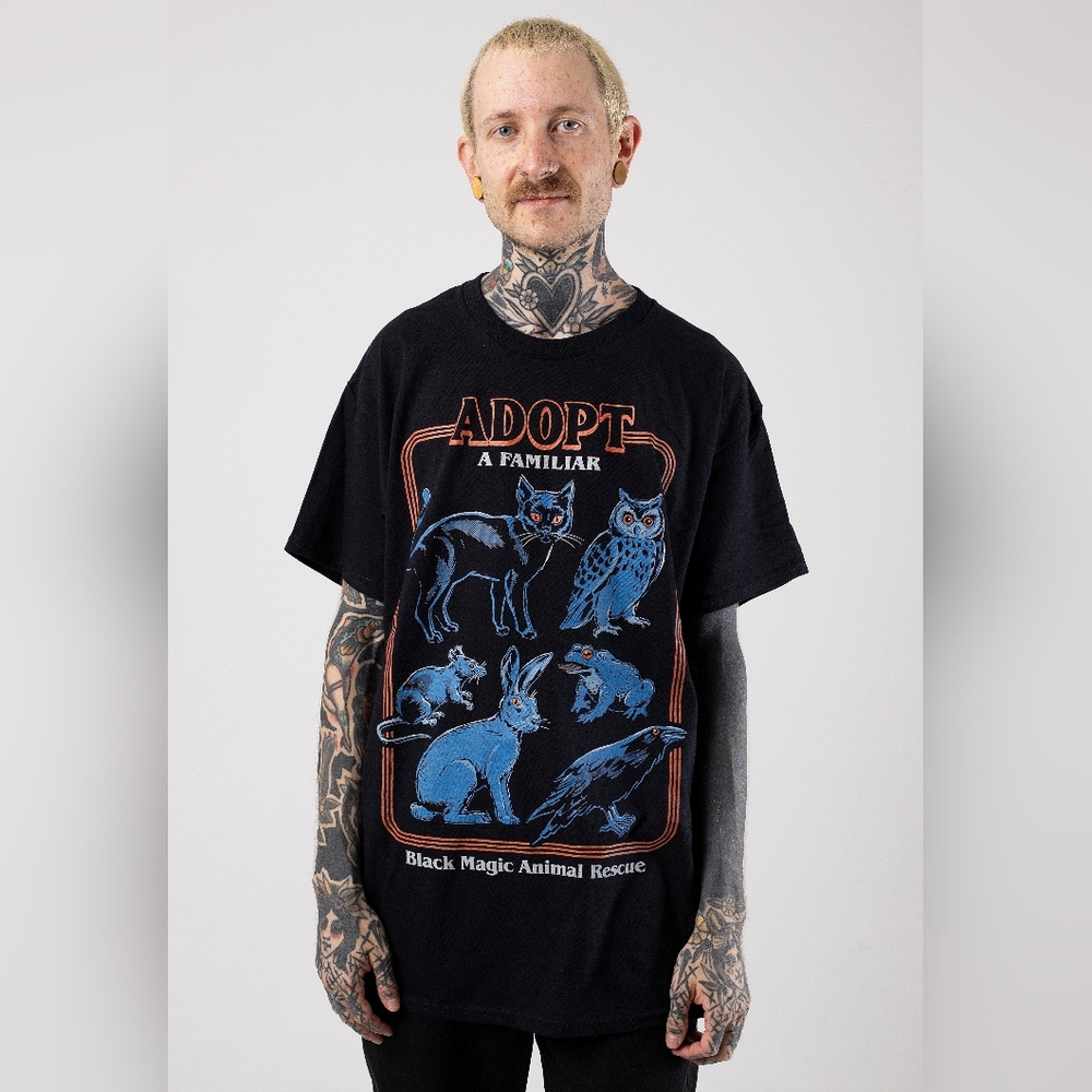 Steven Rhodes "Adopt A Familiar" Black Short Sleeved Graphic T-shirt EUC Size S